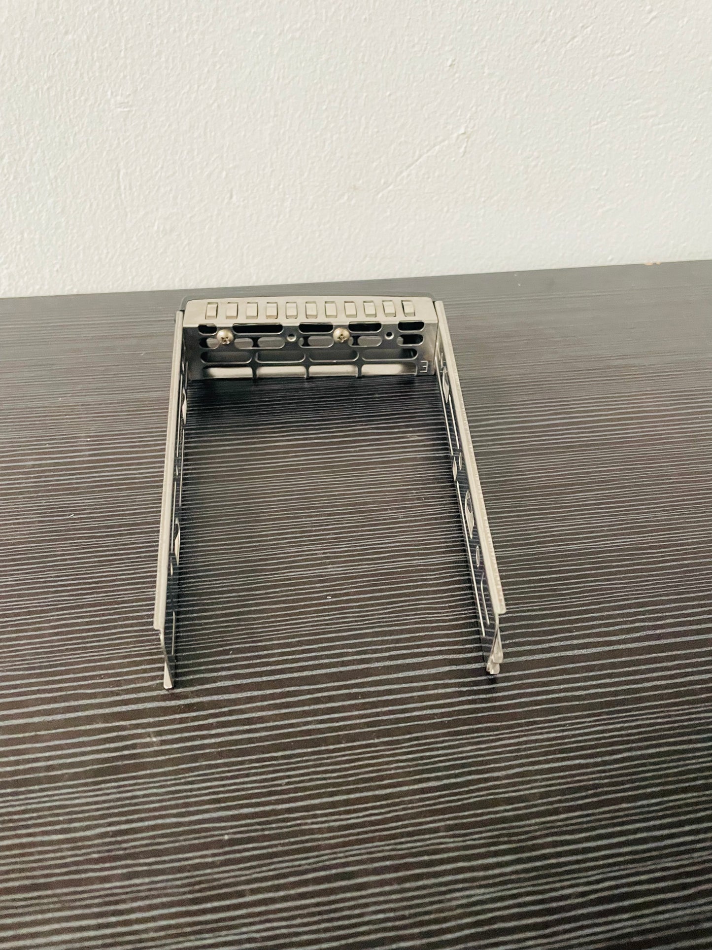 SuperMicro 01-SC81302-XX00C004 3.5 Inch SAS/SATA Hard Drive Caddy Tray – Pre-Owned