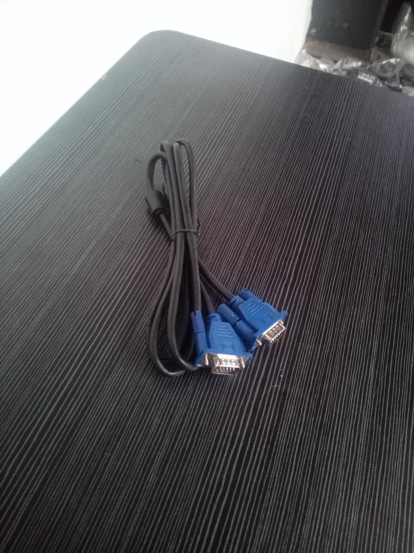 VGA (Male) to VGA (Male) Cable – Blue - Pre-Owned