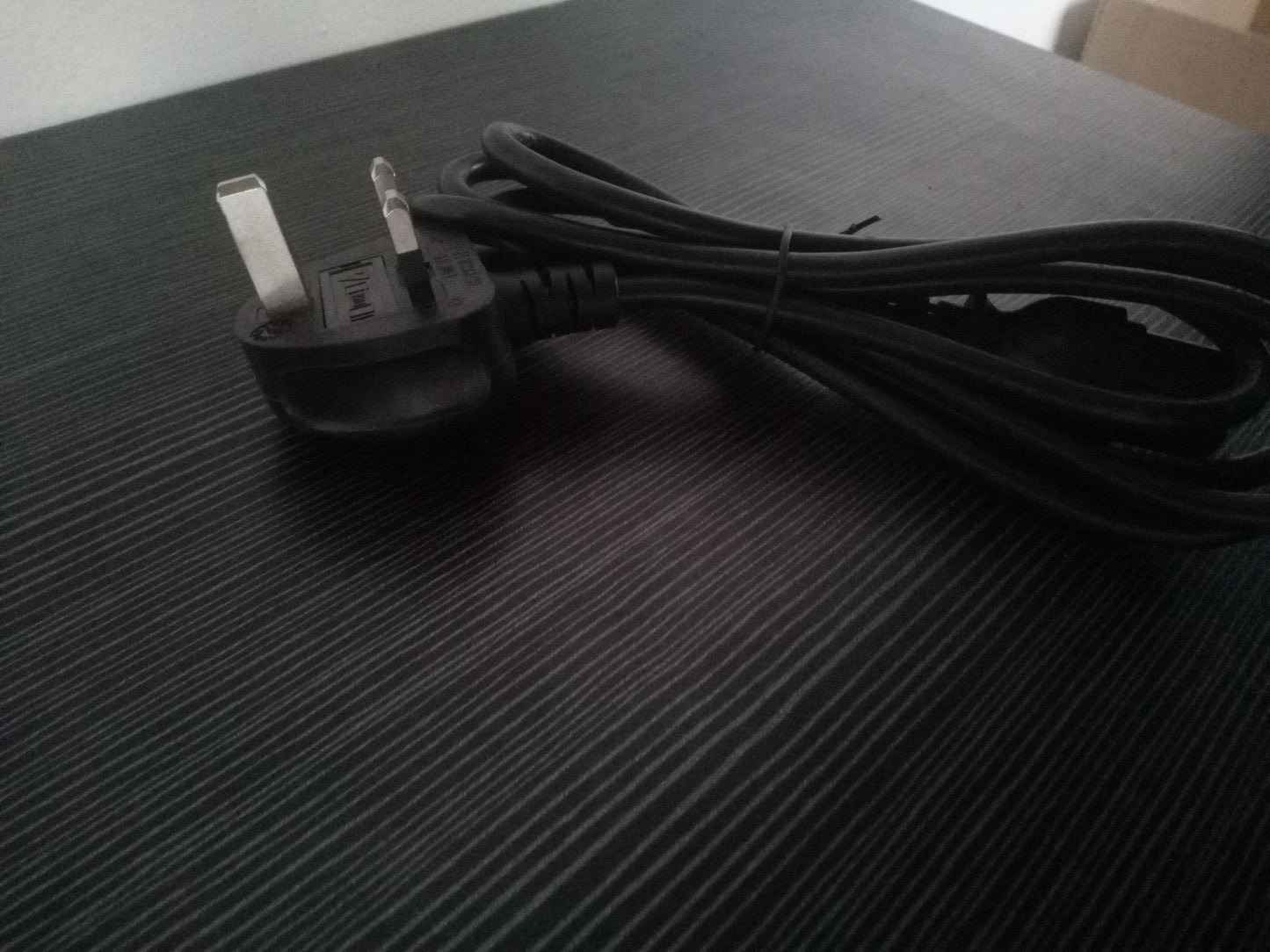UK IEC C13 to BS1363 Power Cable – Pre-Owned
