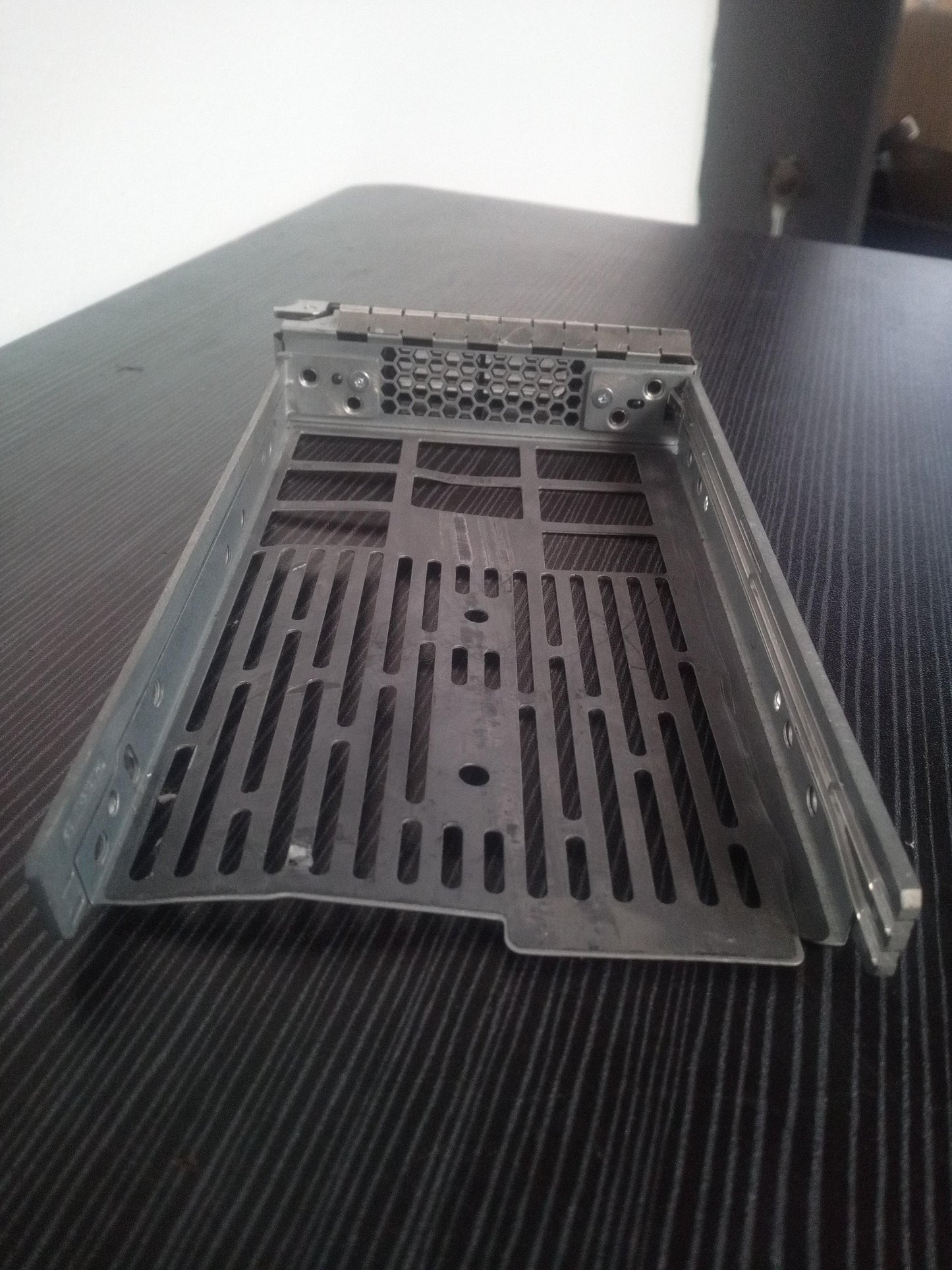 Dell EqualLogic 0Y79JP 3.5 Inch SAS/SATA Hard Drive Caddy Tray – Pre-Owned