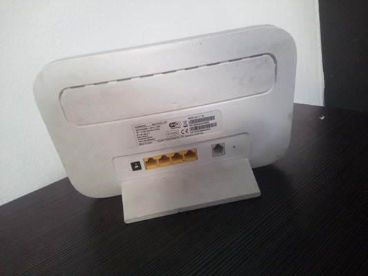 Huawei B612s-25d CAT6 4G Wireless Router - Pre-Owned