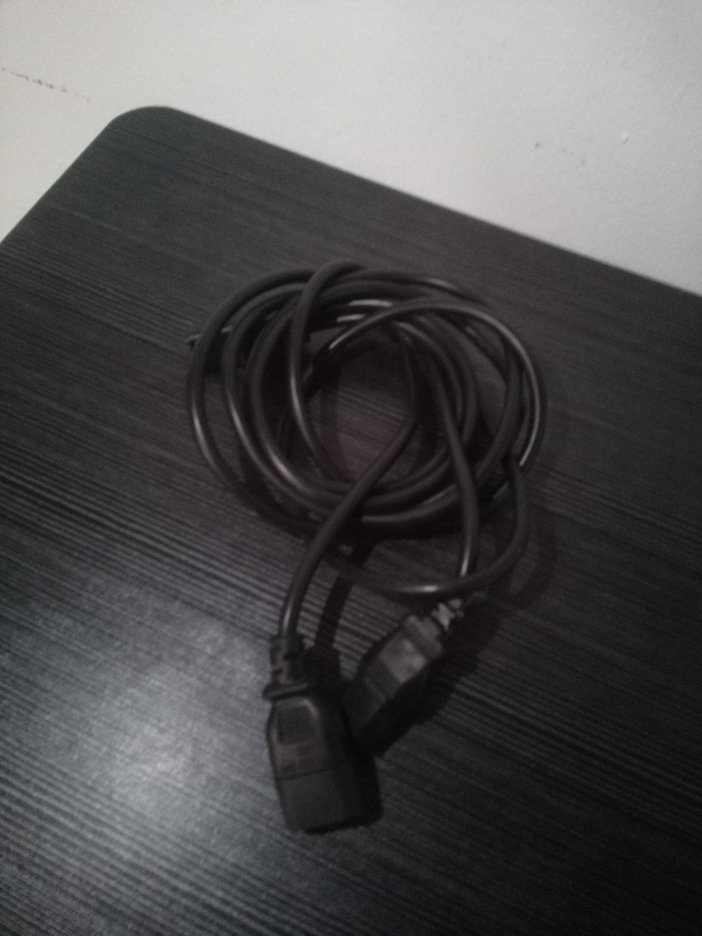 IEC C14 Male to Dual IEC C13 Female Power Splitter Cord – Pre-Owned