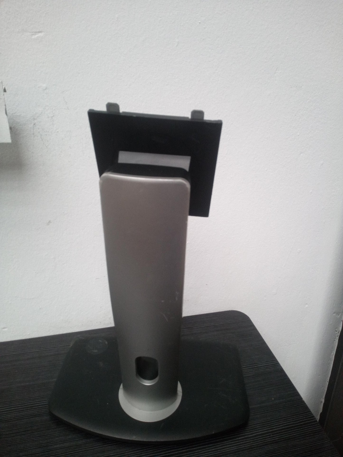 Dell U2412Mb, P2412Hb & P2212Hb Monitor Stand – Pre-Owned