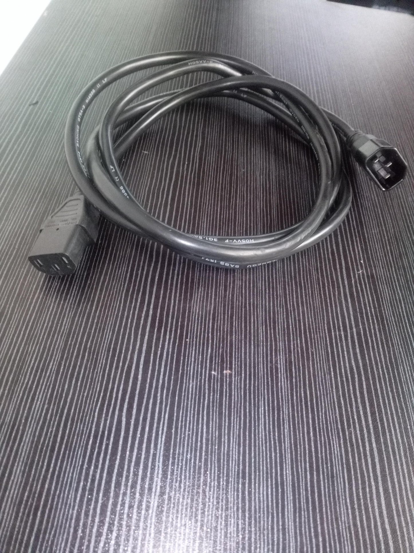 IEC C13 to C14 Male to Female Power Cable – Pre-Owned
