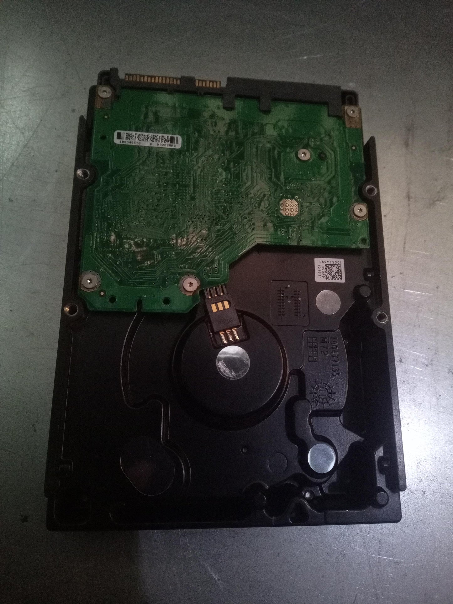 Dell ST3300657SS 300GB 3.5 Inch 15K RPM SAS 6Gb/s Hard Drive – Pre-Owned