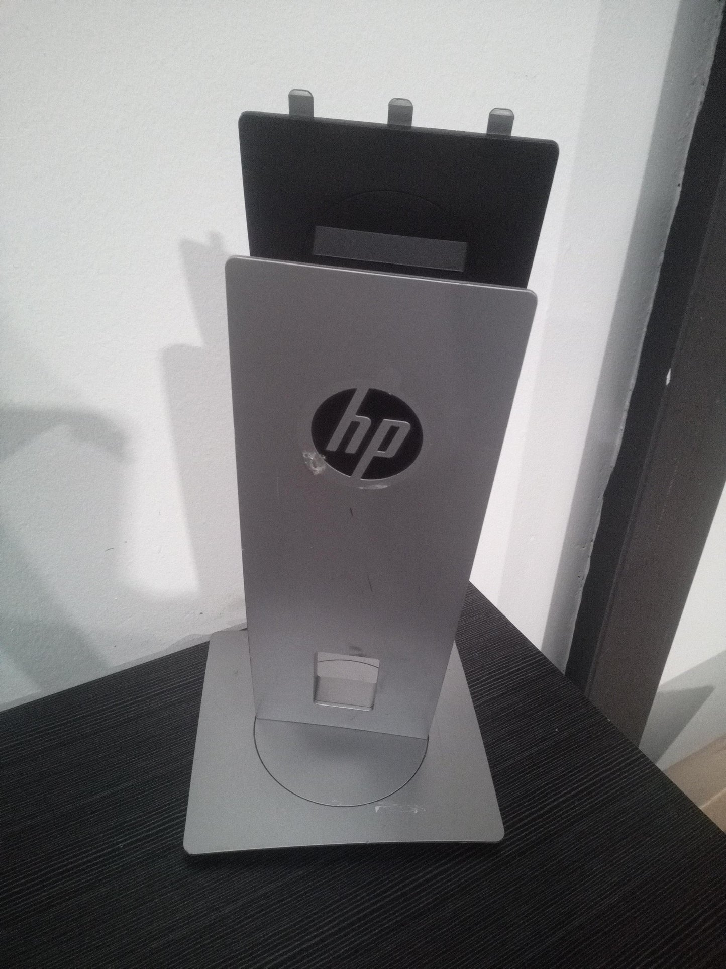 HP EliteDisplay E222 Monitor Stand Base – Pre-Owned