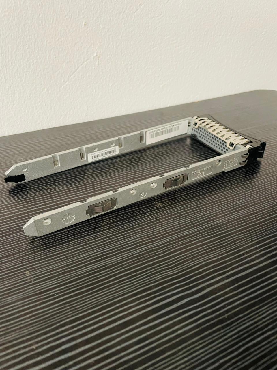 IBM 45W8687 2.5 Inch SAS/SATA Hard Drive Caddy Tray – Pre-Owned