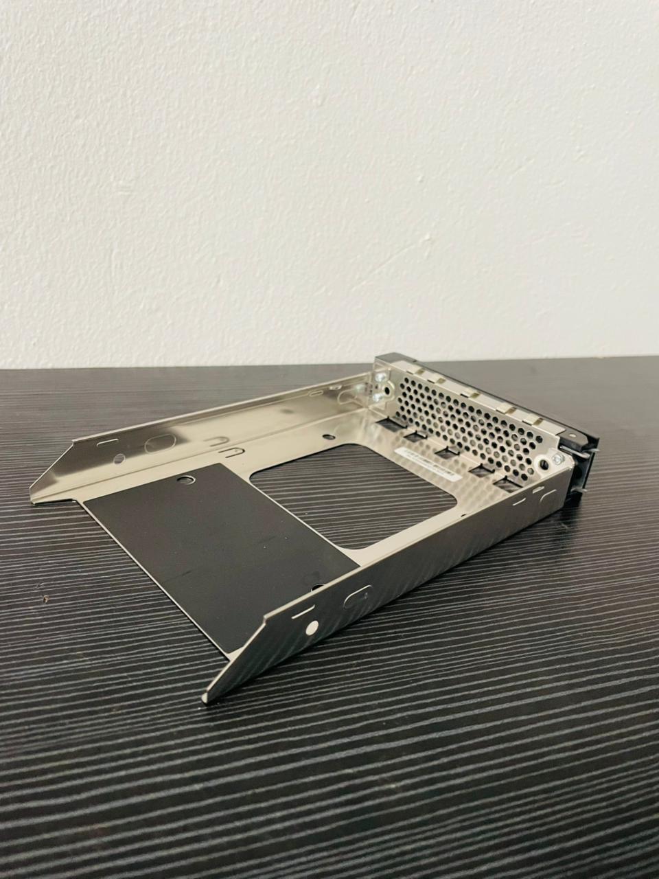 Nimble NLASB9990070 X01 3.5 Inch HDD Caddy Tray For CS1000 CS3000 CS5000 CS7000 SAN ES2 – Pre-Owned
