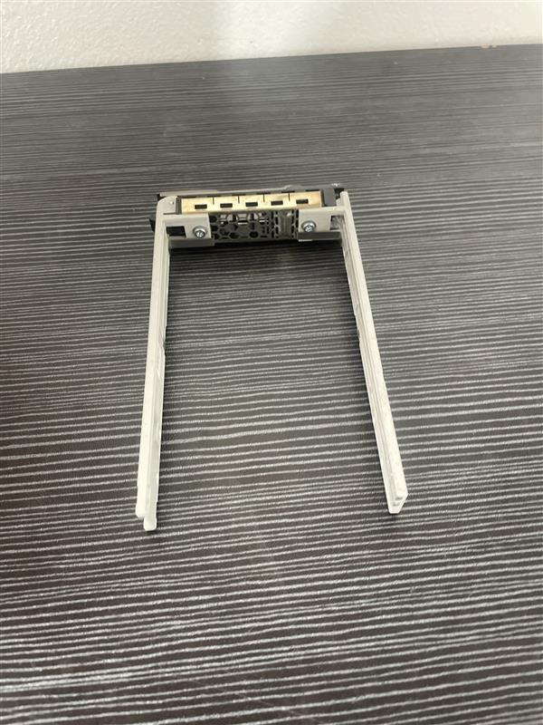 Dell 8FKXC 2.5 Inch SAS/SATA Drive Caddy Tray for PowerEdge R620, R630, R720 & R730 – Pre-Owned