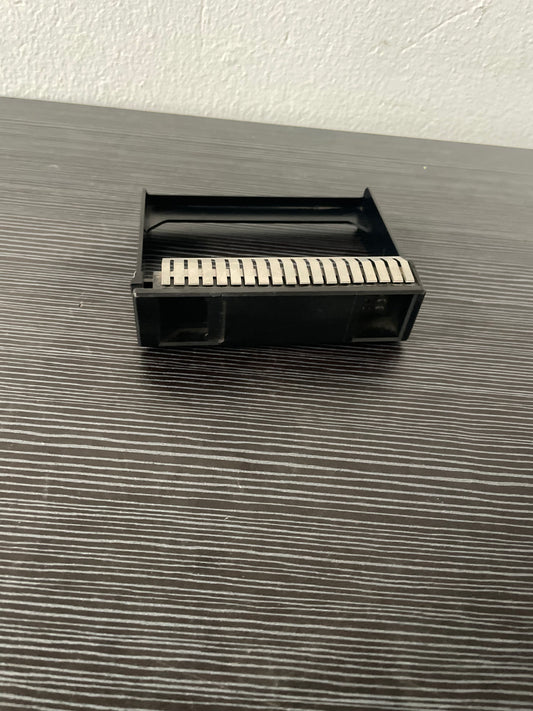HP 652884-001 2.5 Inch Hard Drive Blank Filler Tray – Pre-Owned