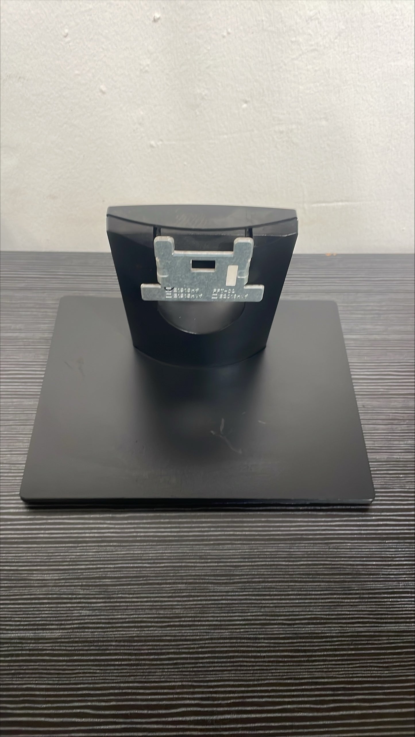 Dell E1916HF, E2016HVF & E1916HVF Monitor Stand – Pre-Owned