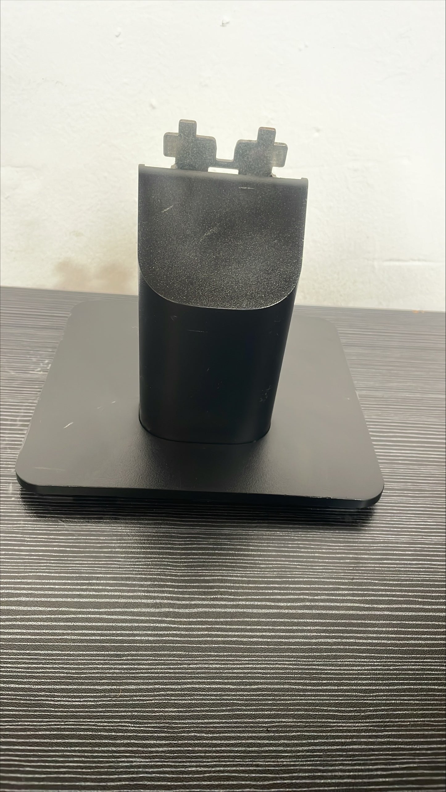 Dell E1914HT & E2014HT Monitor Stand – Pre-Owned