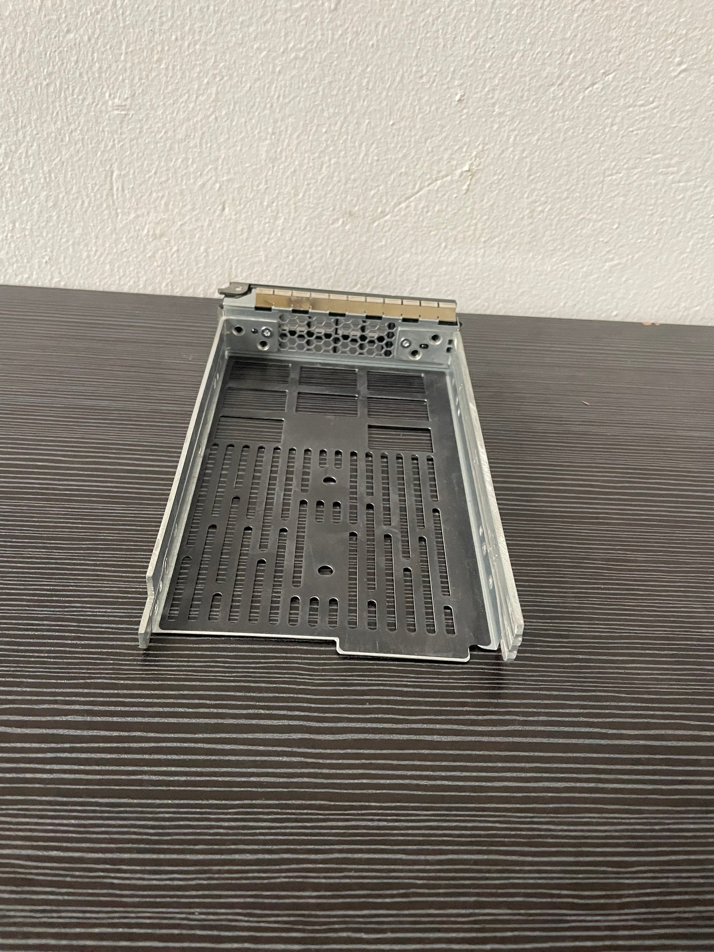Dell 0X968D 3.5 Inch SAS/SATA Hard Drive Caddy for PowerEdge R720 R730 – Pre-Owned