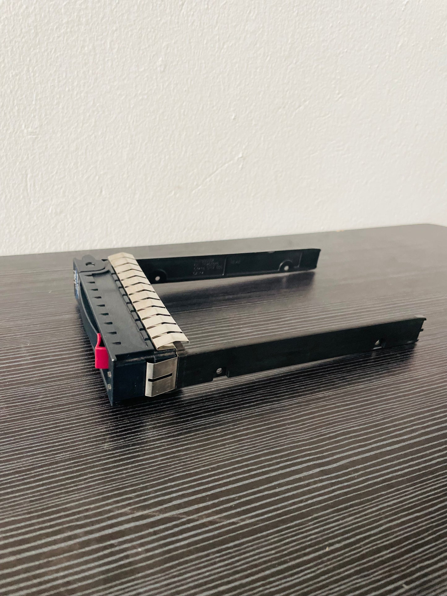 HP 335537 3.5 Inch Hard Drive Caddy Tray – Pre-Owned