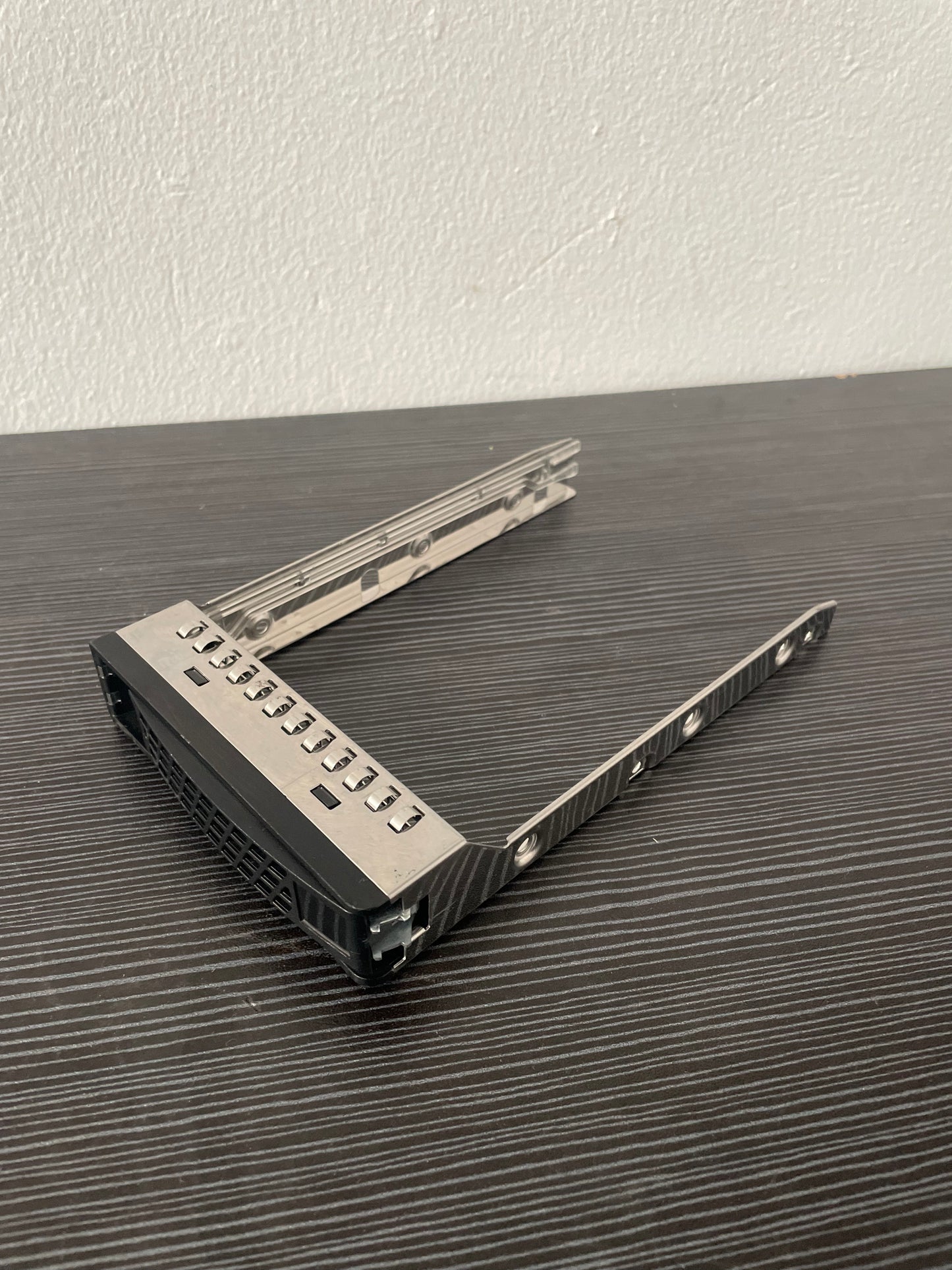 Intel G17590-002 3.5 Inch SAS / SATA Hard Drive Caddy – Pre-Owned