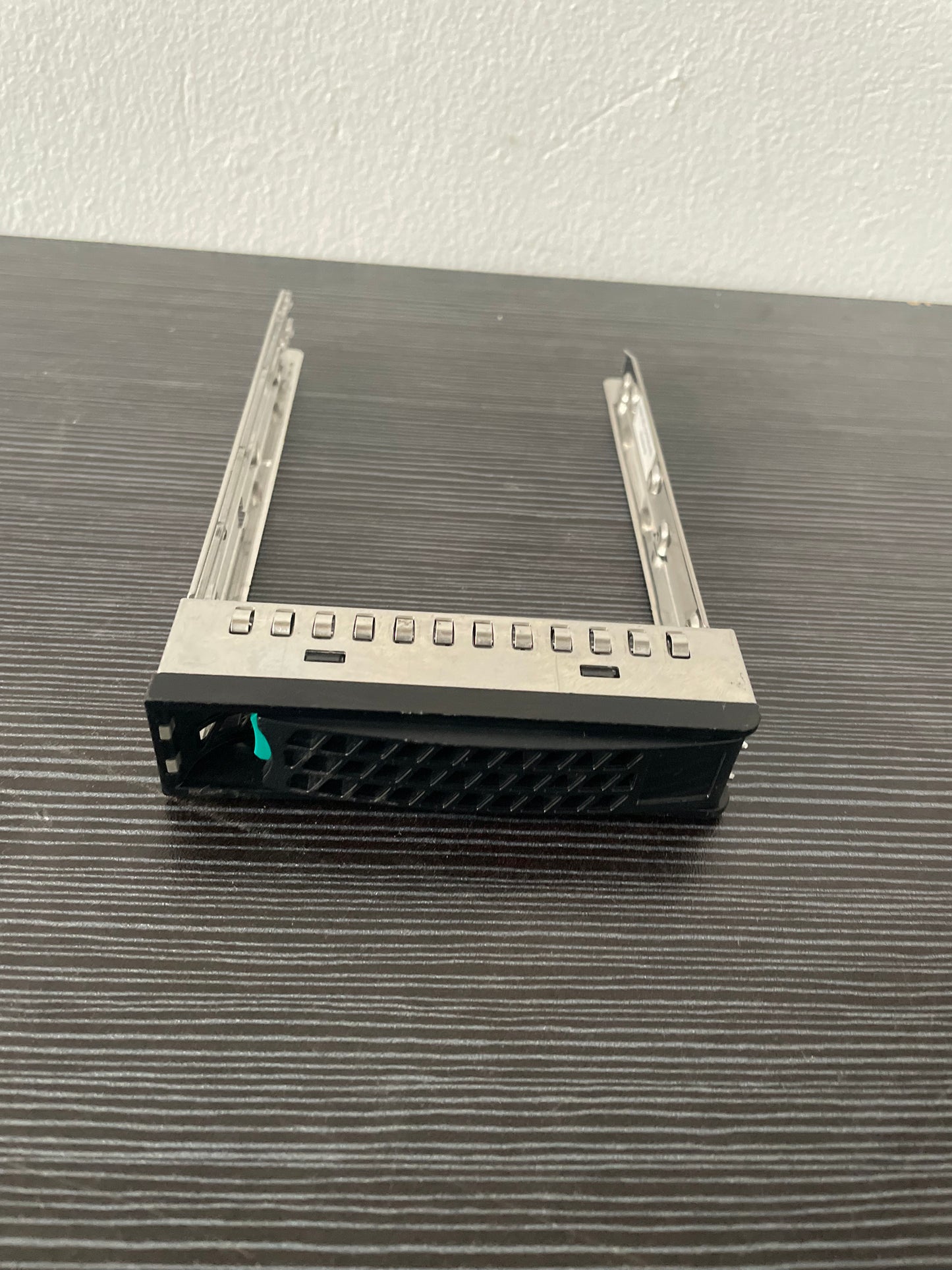 Intel G17590-002 3.5 Inch SAS / SATA Hard Drive Caddy – Pre-Owned