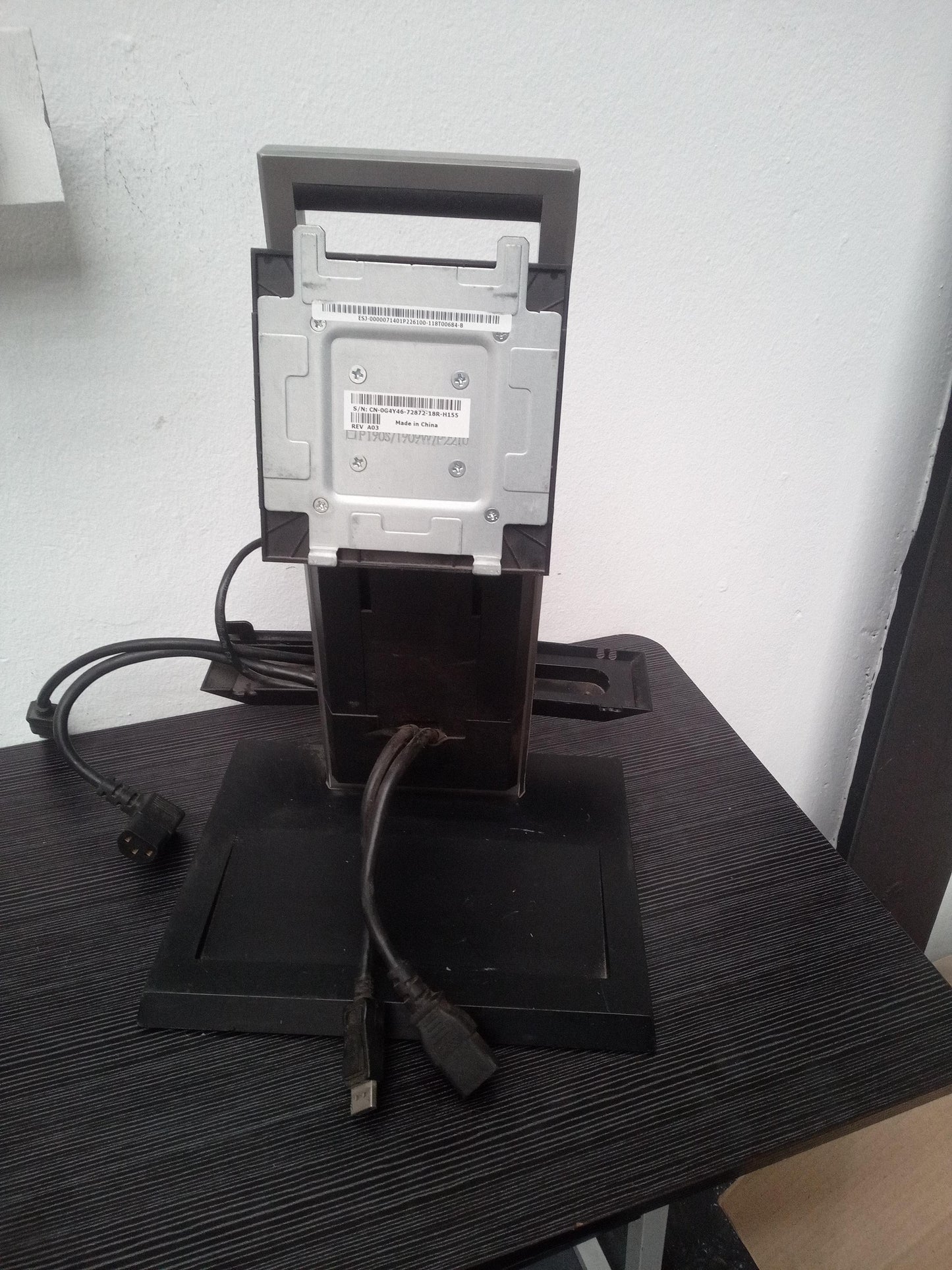 Dell P190S, 1909W & P2210 Monitor Stand – Pre-Owned