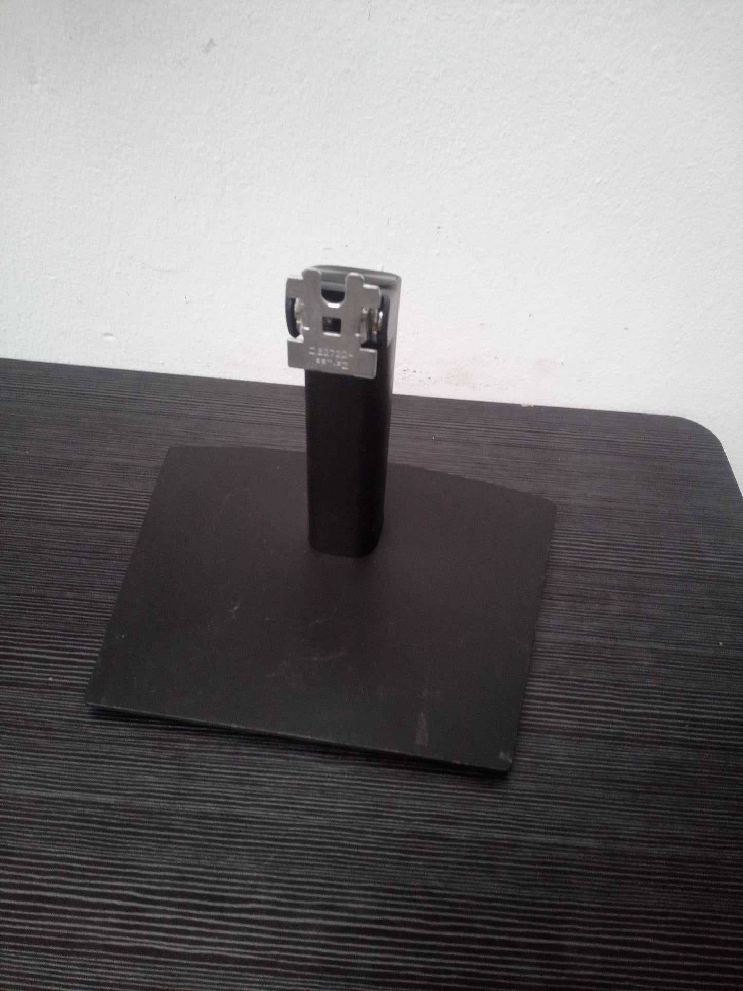 Dell E2722H Monitor Stand – Pre-Owned