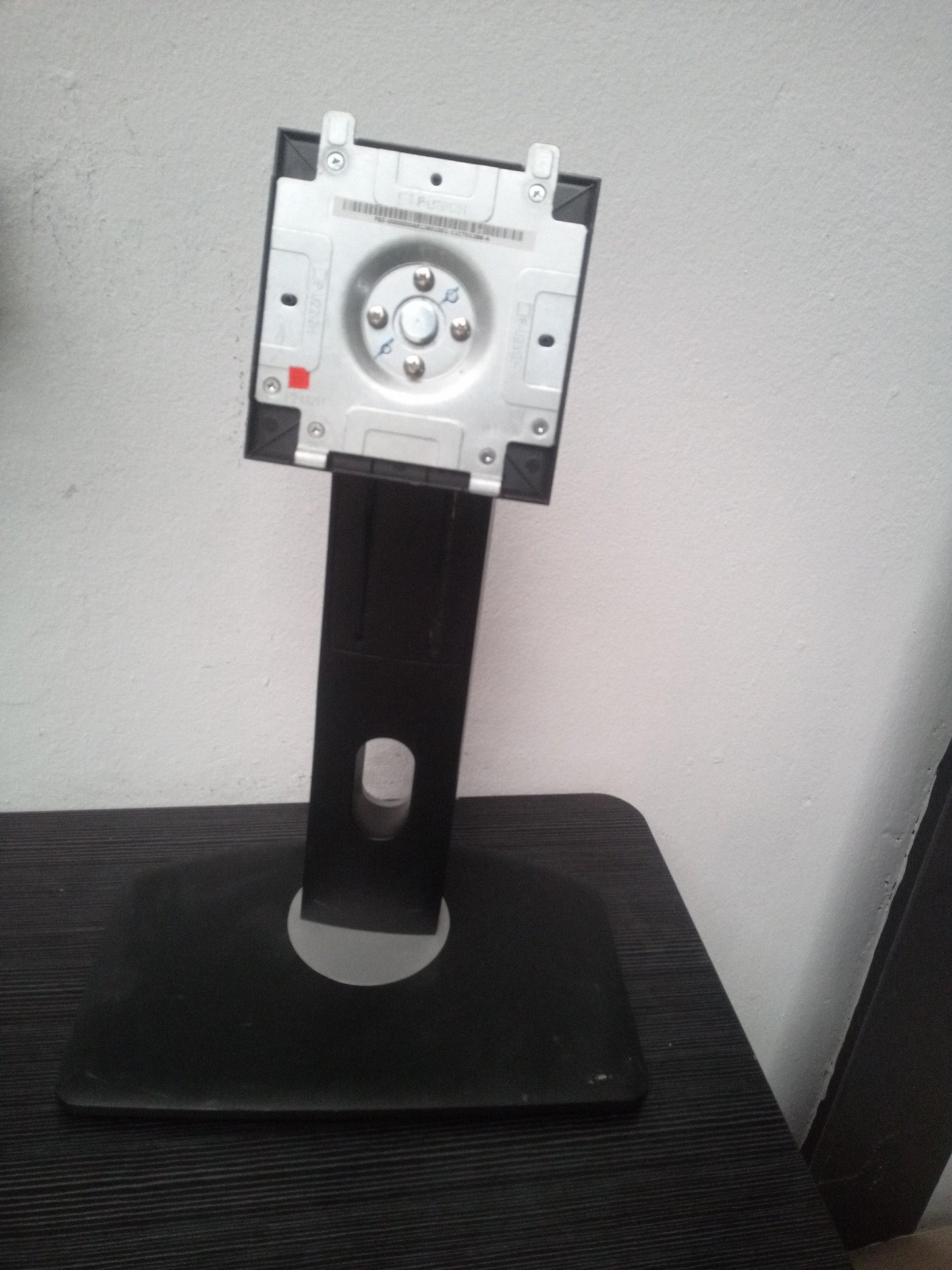 Dell P/U2012H, P/U2212H, P2412H, U2412M & P/U2312H Monitor Stand Base – Pre-Owned