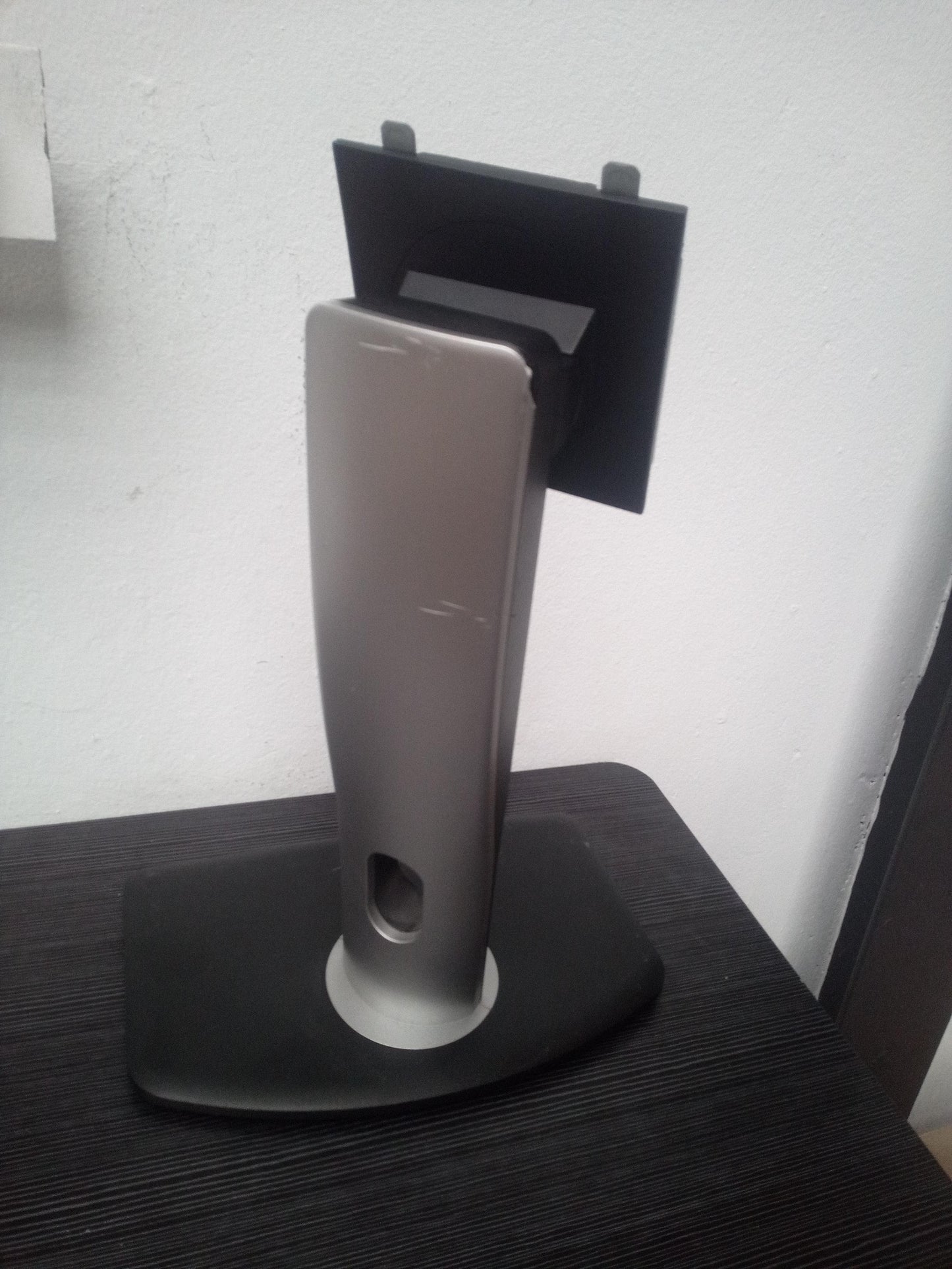 Dell U2412M Monitor Stand – Pre-Owned