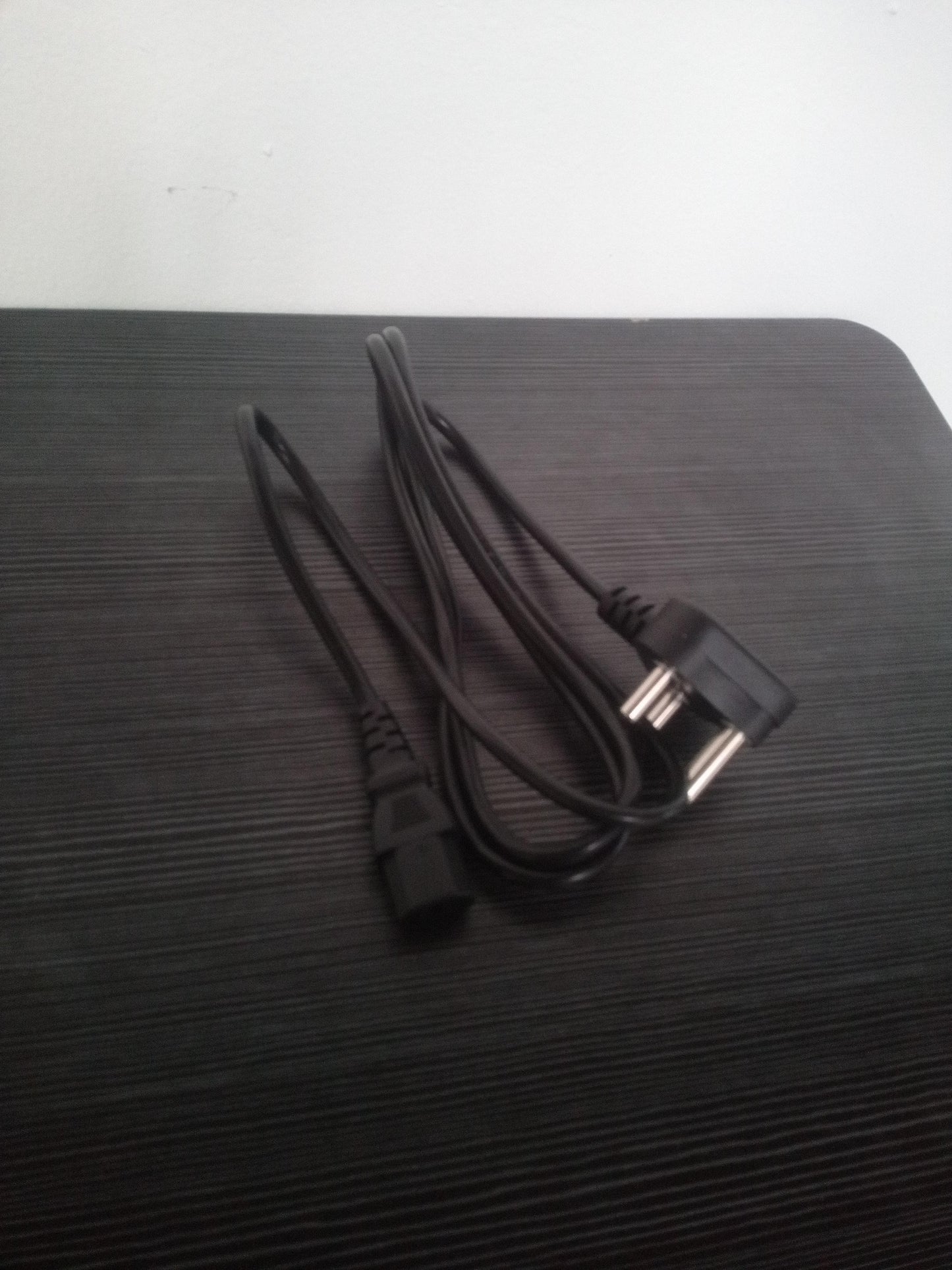 Standard 1.8m C19 Connector Power Cable with 3-Prong – Pre-Owned