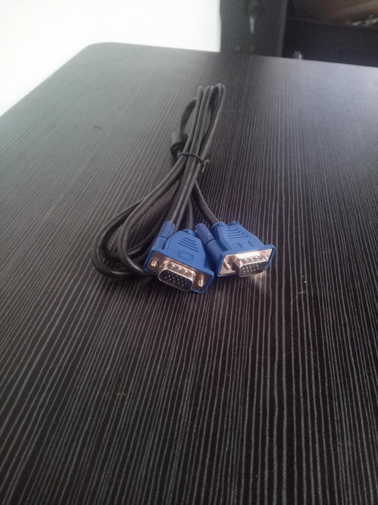 VGA (Male) to VGA (Male) Cable – Blue -  Pre-Owned