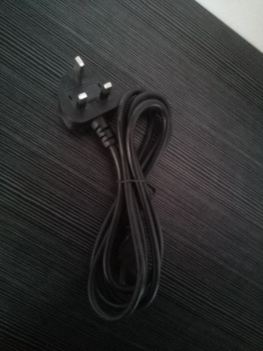 UK IEC C13 to BS1363 Power Cable – Pre-Owned