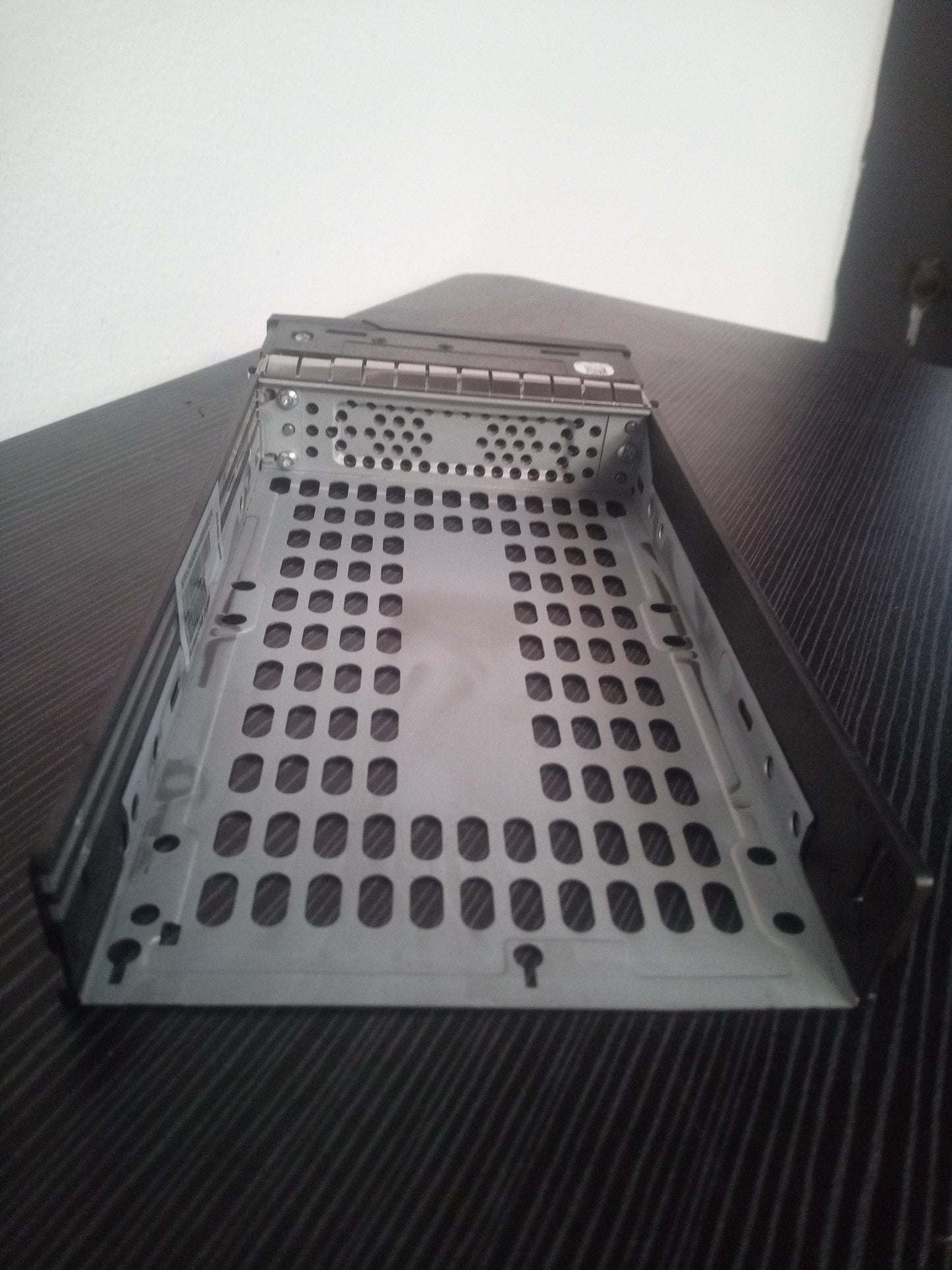 Dell 0944489-02 Compellent 3.5 Inch LFF SAS/SATA Hard Drive Tray Caddy – Pre-Owned