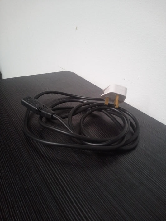 UK Mains to IEC C13 Power Cable - White – Pre-Owned