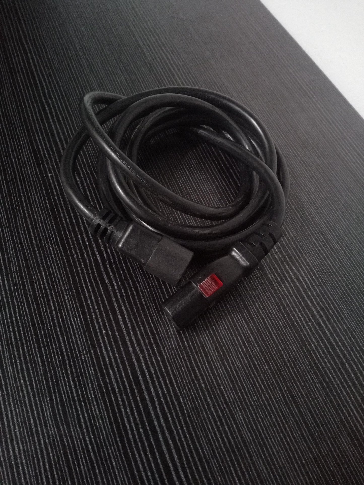 IEC C13 to C14 Locking Power Extension Cord – Pre-Owned