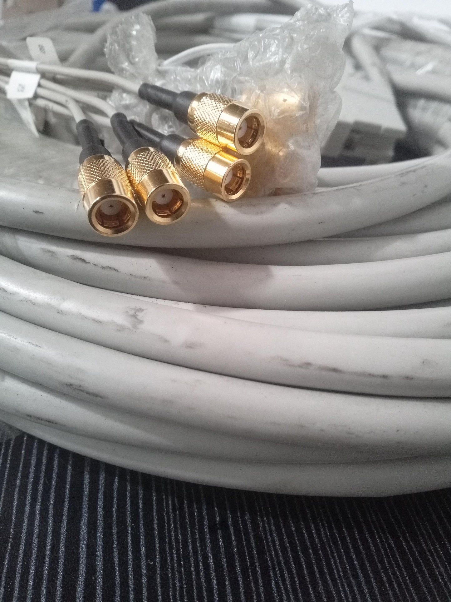04040389 4E1 Trunk Cable 30M 750 Ohm D50M-II 8×SMB75SF-V BBU to RRU Telecom Cable - Refurb