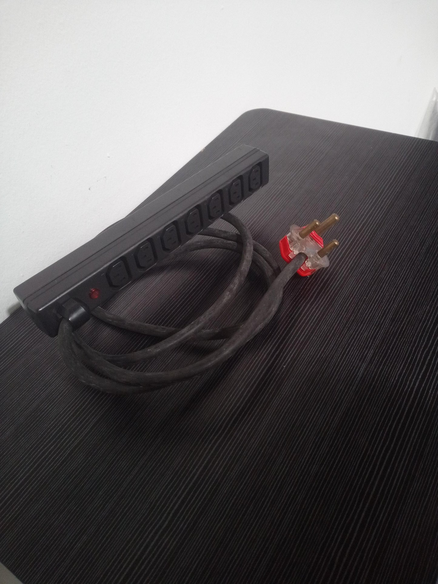 HP 411273-002 HSTNR-PS03 Modular PDU Extension Bar – Pre-Owned