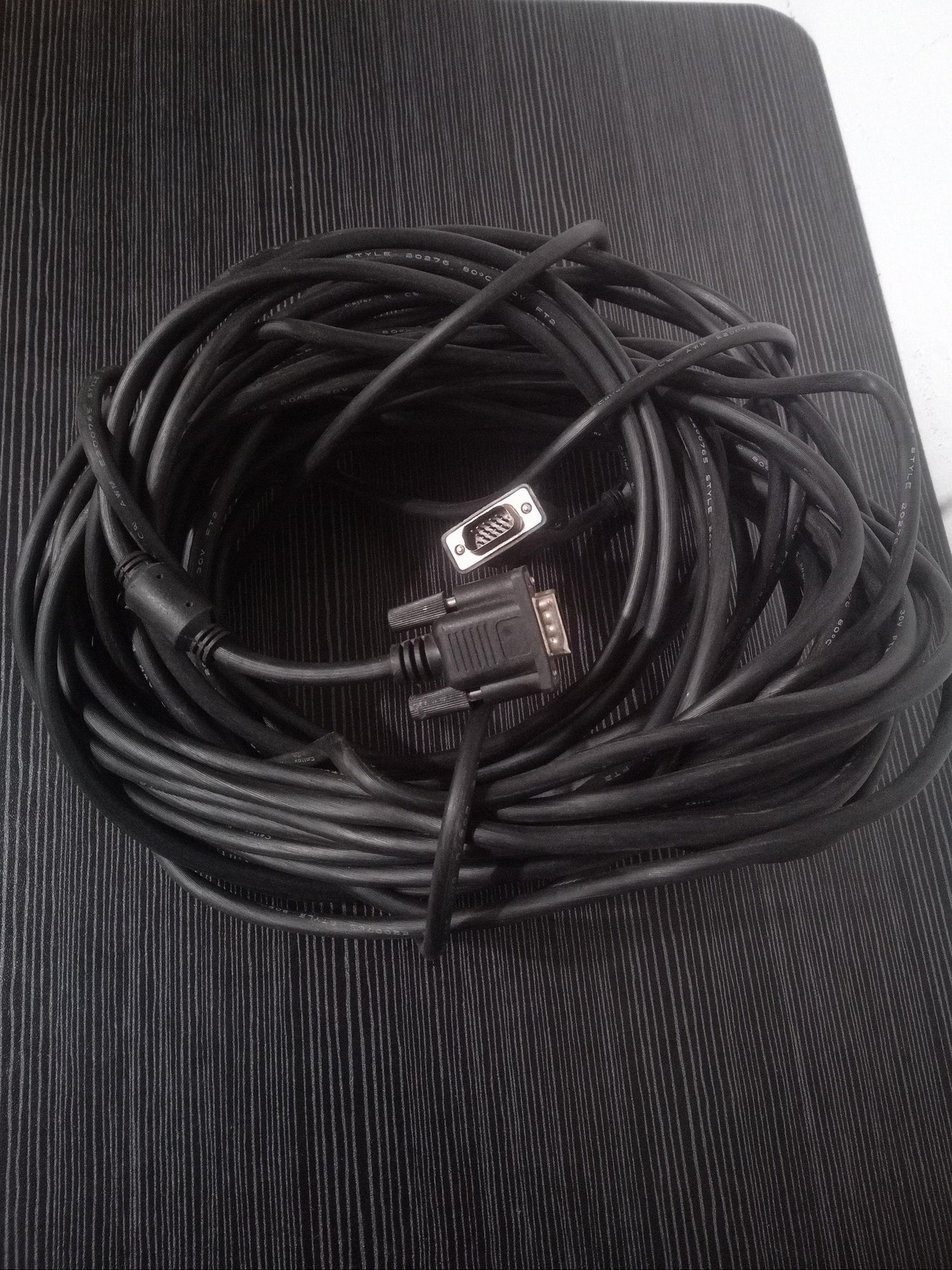VGA to VGA 5 Meter Black Cable – Pre-Owned