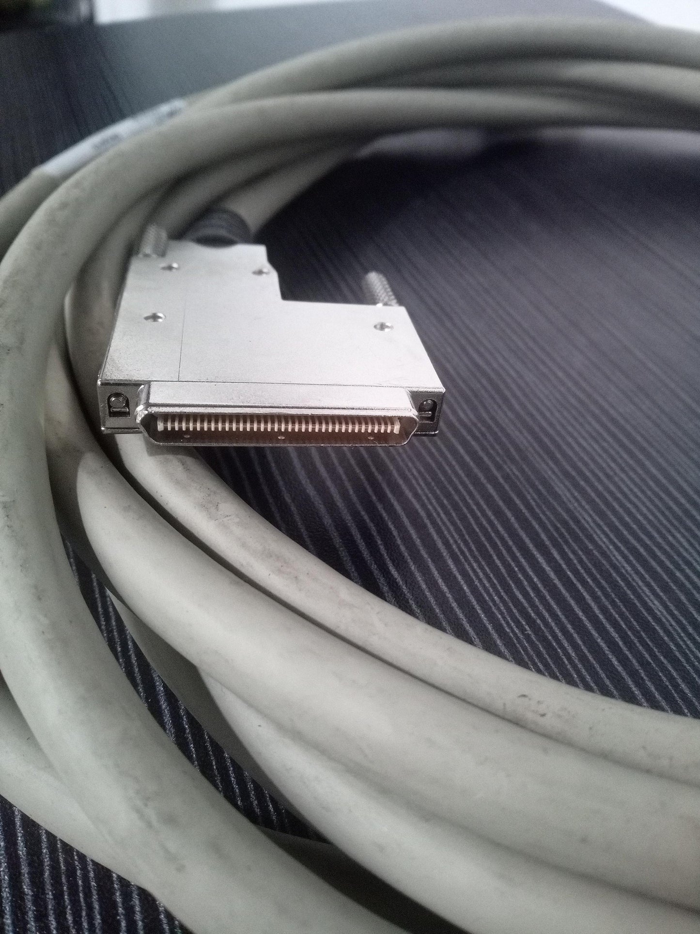 HP 313375-002 VHDCI to HD68 External SCSI Cable - Pre-Owned