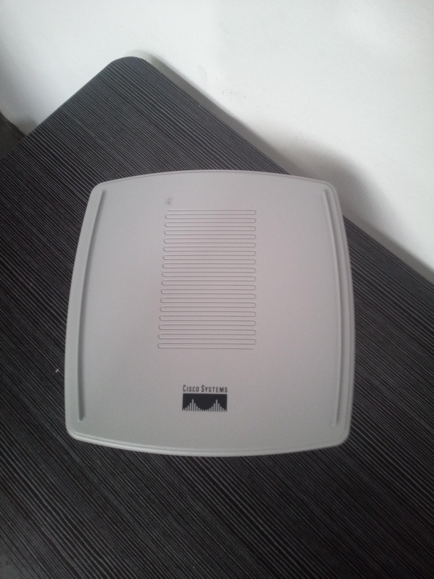 Cisco AIR-BR1310G-E-K9-R Aironet 1300 Series Outdoor Access Point / Bridge / Repeater – Demo