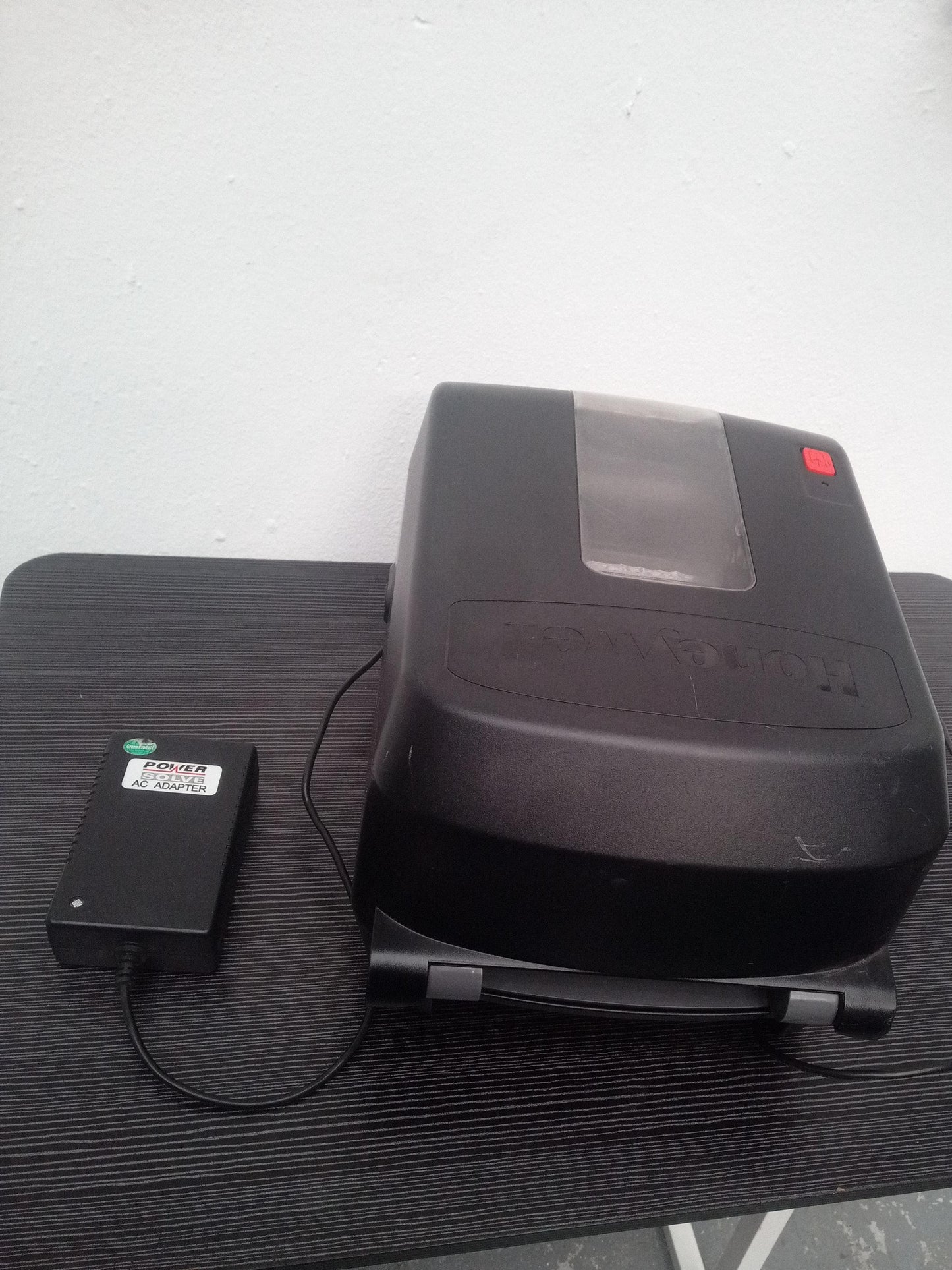 Honeywell PC42T Plus Desktop Thermal Transfer Barcode Printer – Pre-Owned