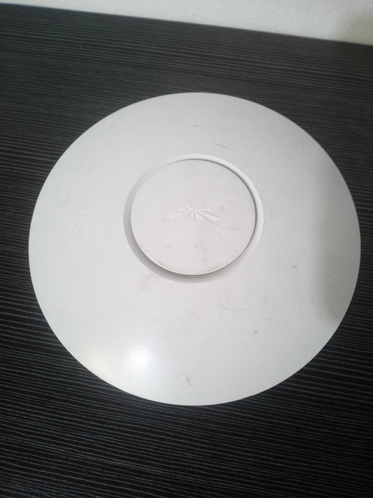 Ubiquiti UniFi AP Long Range Wireless Access Point with Mounting Brackets – Pre-Owned