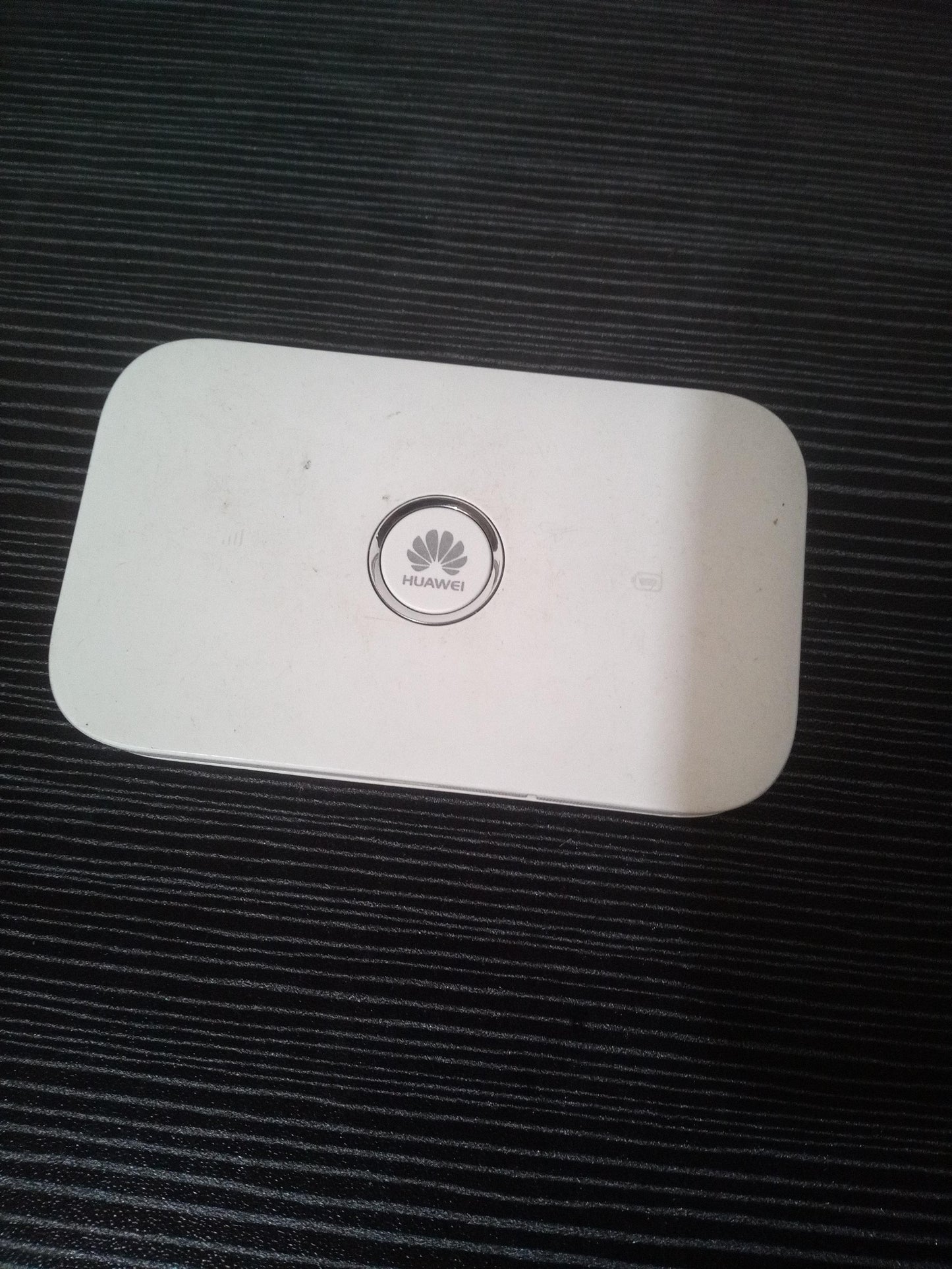 Huawei E5573 4G LTE Mobile WiFi Router – Pre-Owned