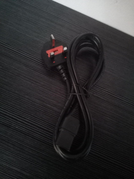 UK IEC C13 to BS1363 Power Cable – Pre-Owned