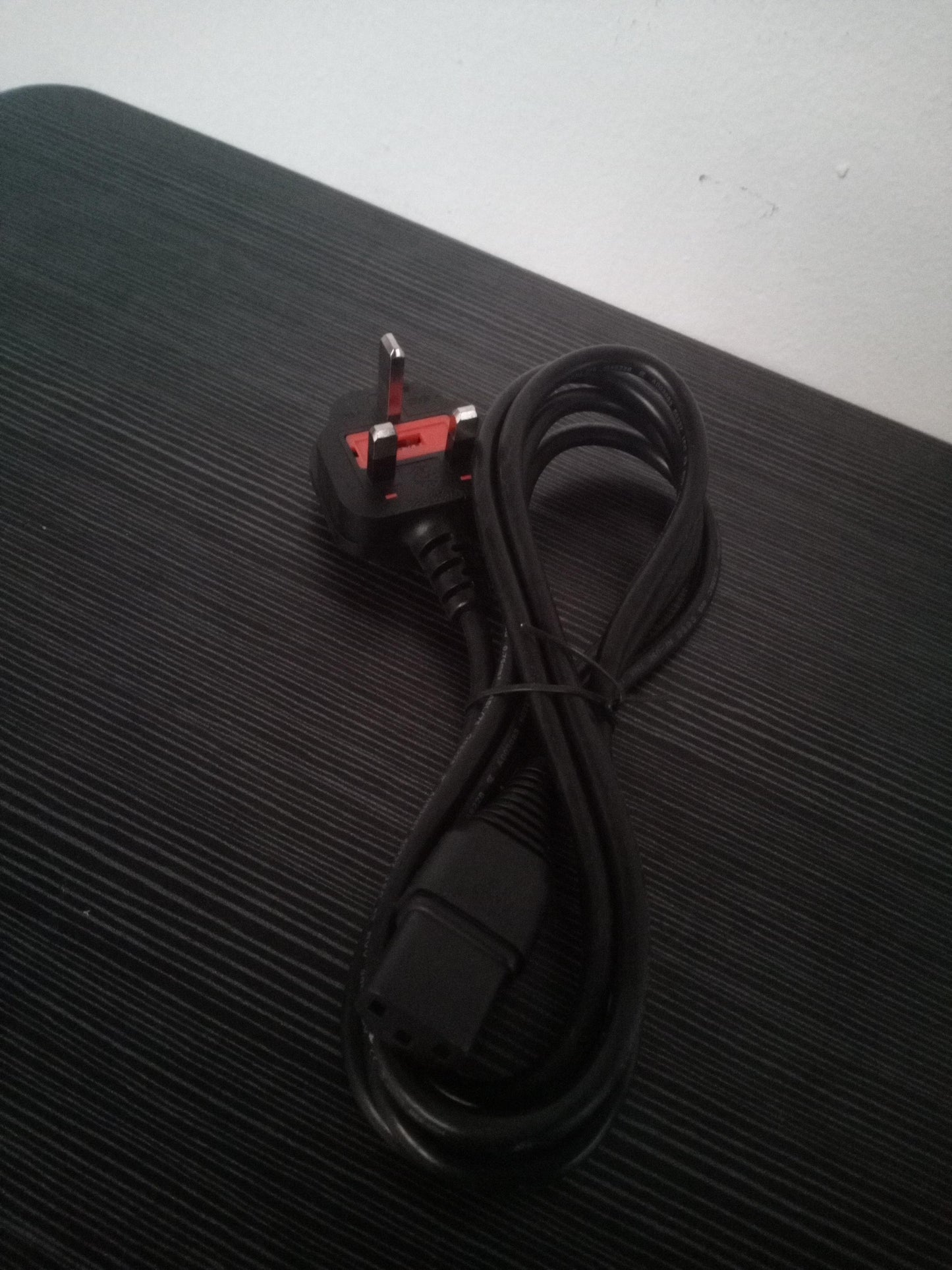 UK IEC C13 to BS1363 Power Cable – Pre-Owned