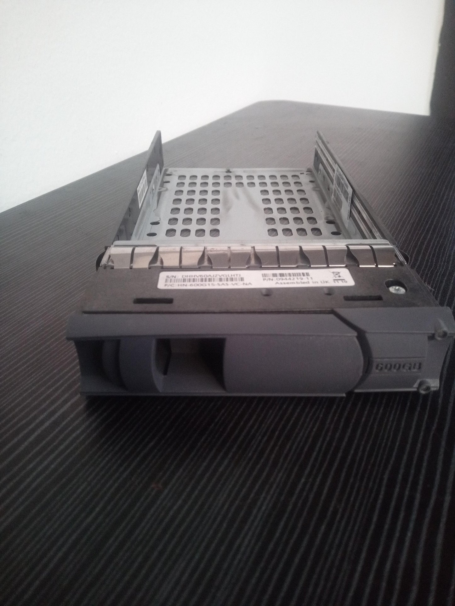 NetApp 0095673-10 3.5 Inch SAS Hard Drive Caddy Tray – Pre-Owned