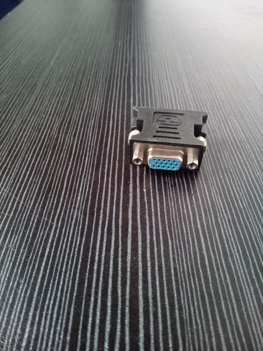 DVI Male to VGA (HD15) Female Adapter – Pre-Owned