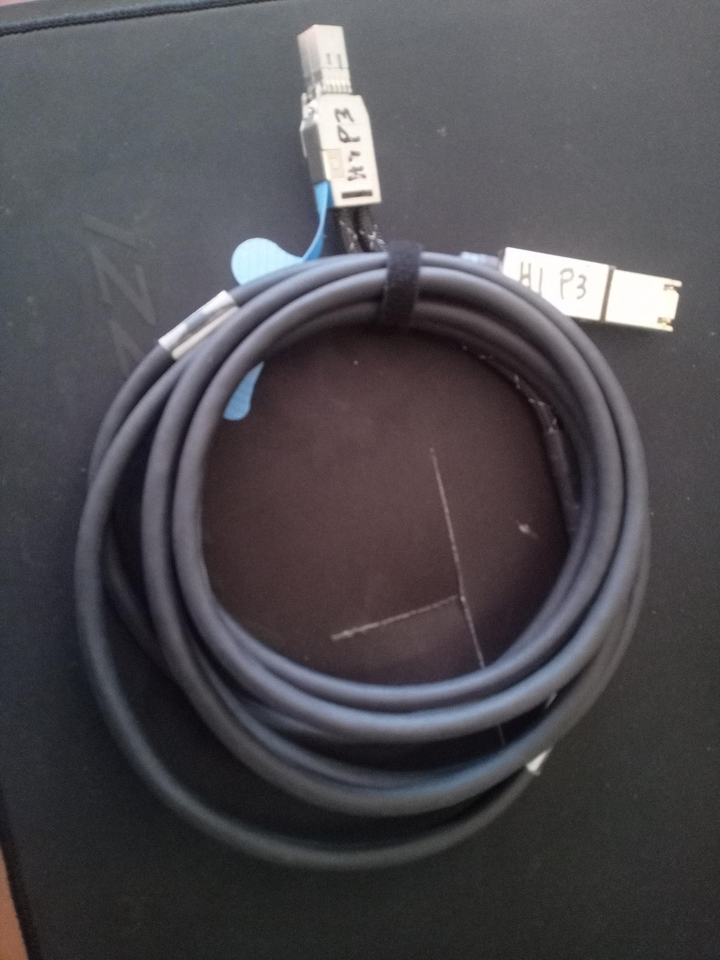 Sun Oracle 3m Mini SAS to Mini SAS HD Cable SFF-8088 to SFF-8644 7023009 – Used