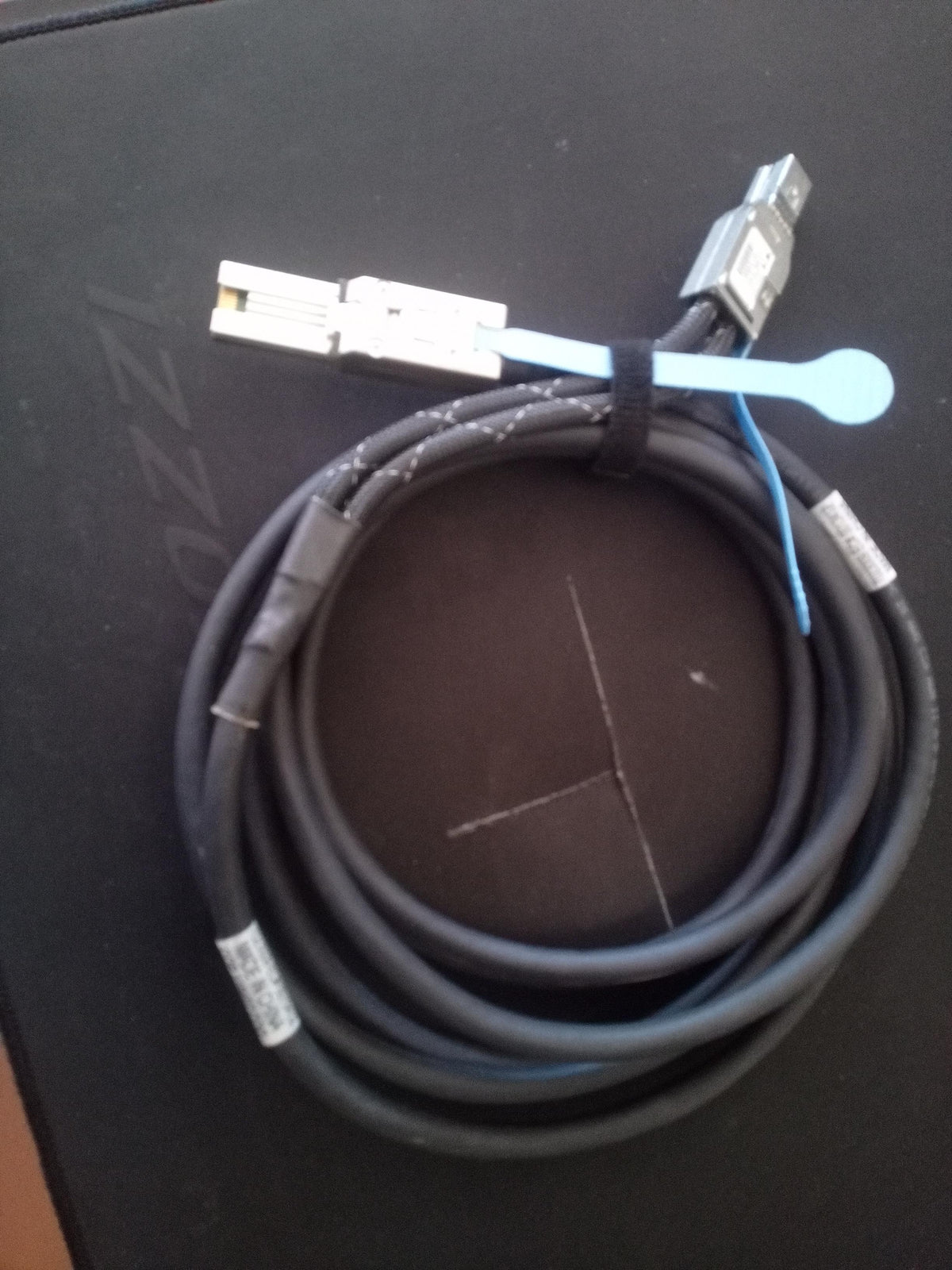 Sun Oracle 3m Mini SAS to Mini SAS HD Cable SFF-8088 to SFF-8644 7023009 – Used
