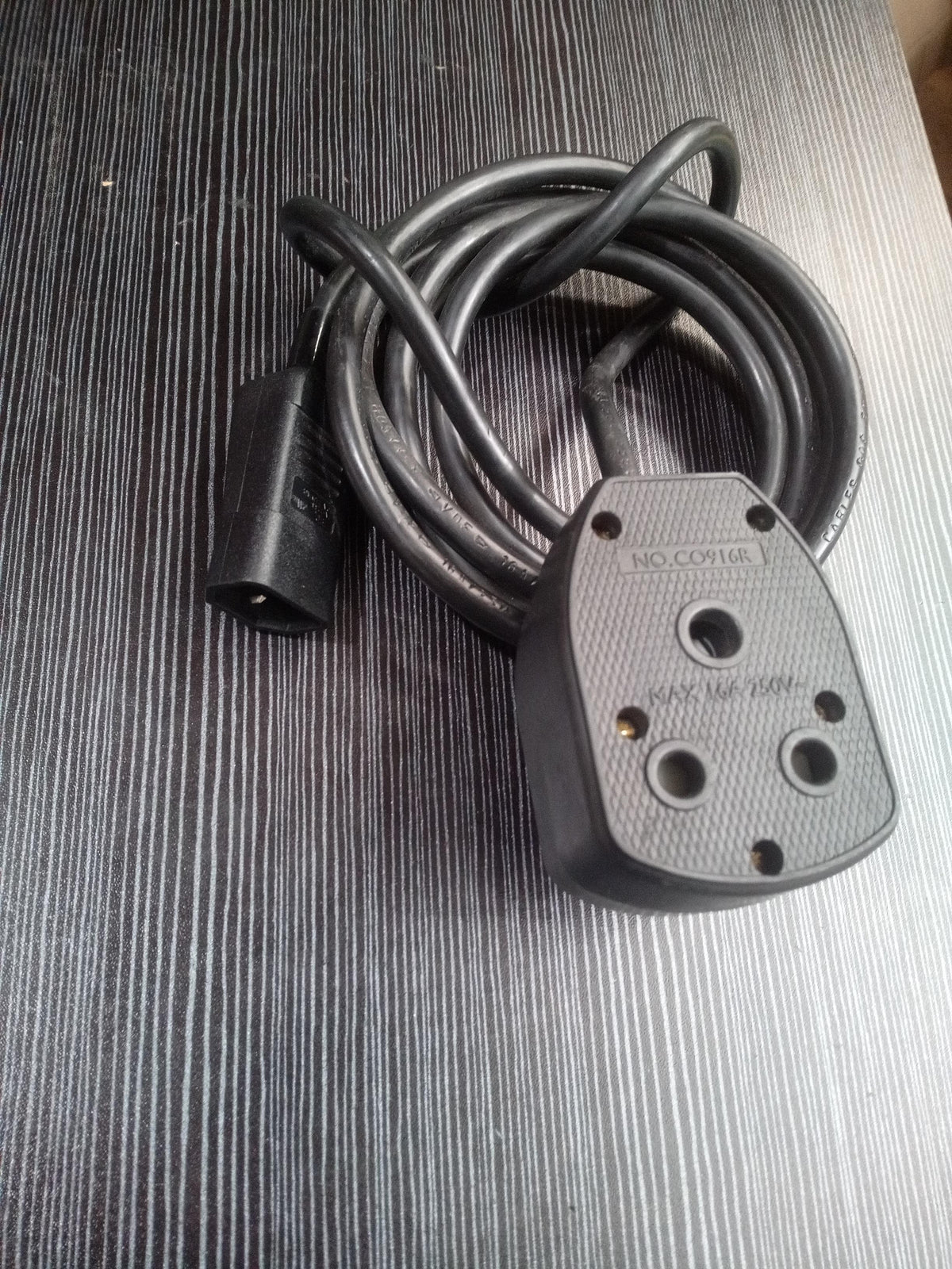 2-Way Plug with IEC Connector (Kettle Cord) for UPS – 1.8m Cord – Used