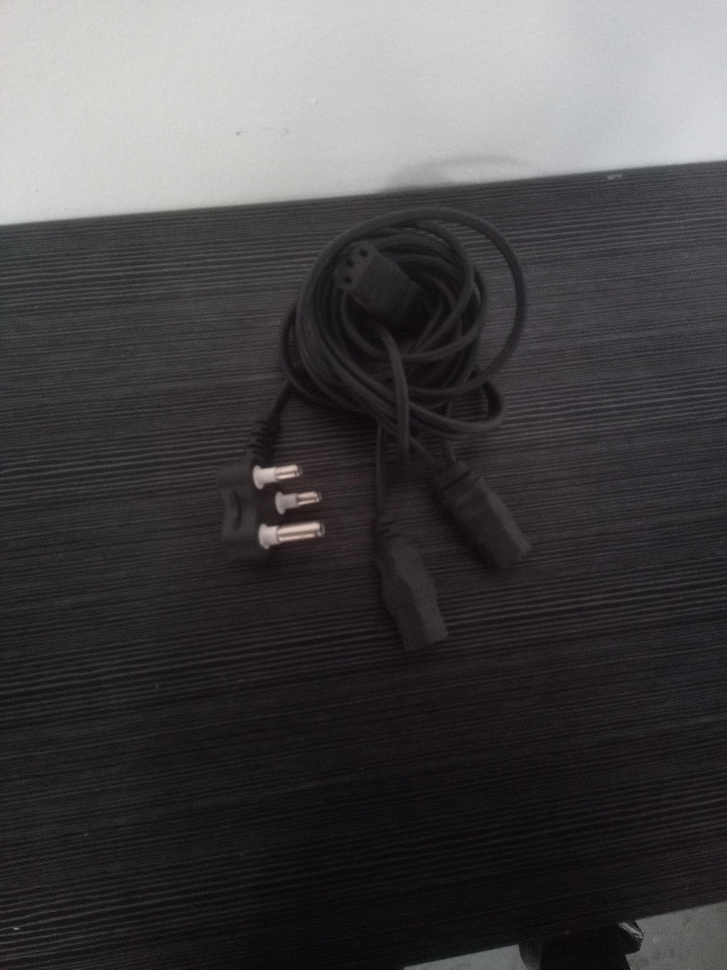 Power Cable 3 Way – Black – Pre-Owned