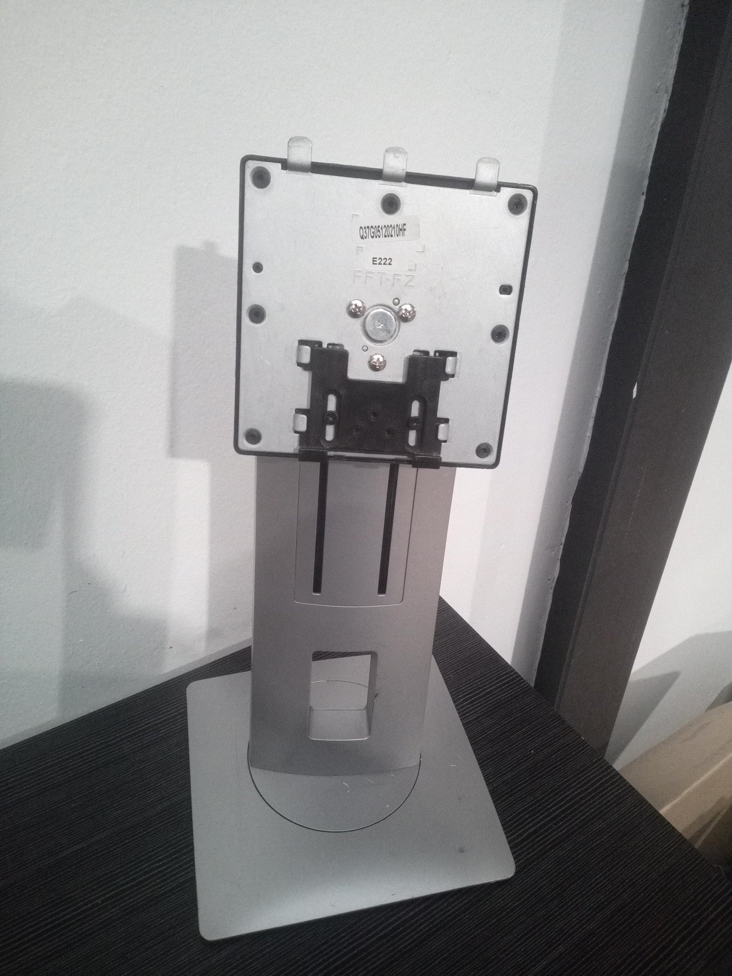 HP EliteDisplay E222 Monitor Stand Base – Pre-Owned