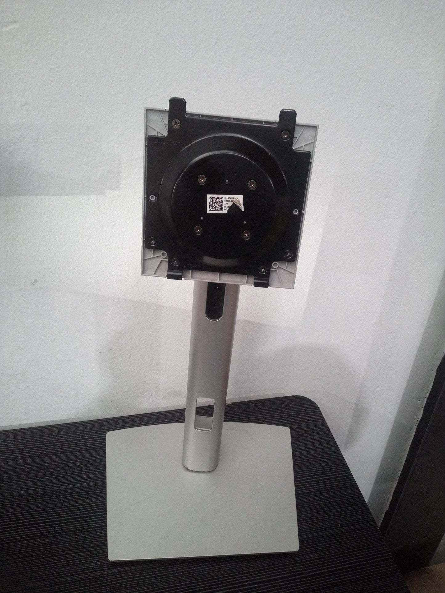 Dell 0F8M9H Monitor Stand – Pre-Owned