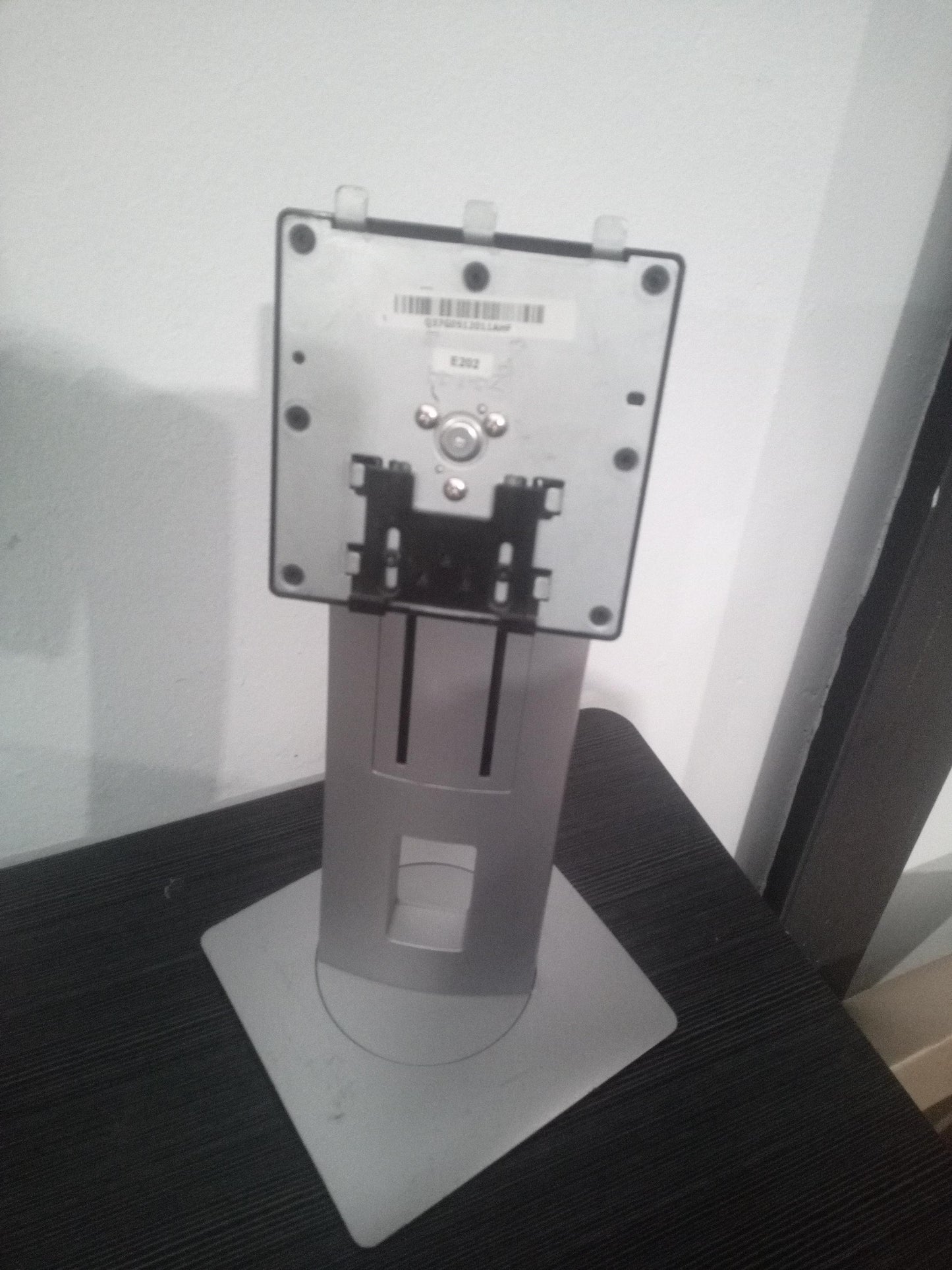 HP E202 Monitor Stand – Pre-Owned