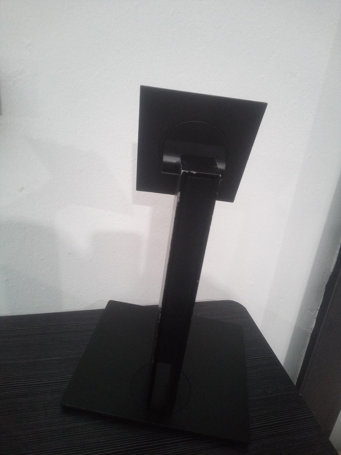 HP Z23n G2 923944-001 Monitor Stand – Pre-Owned